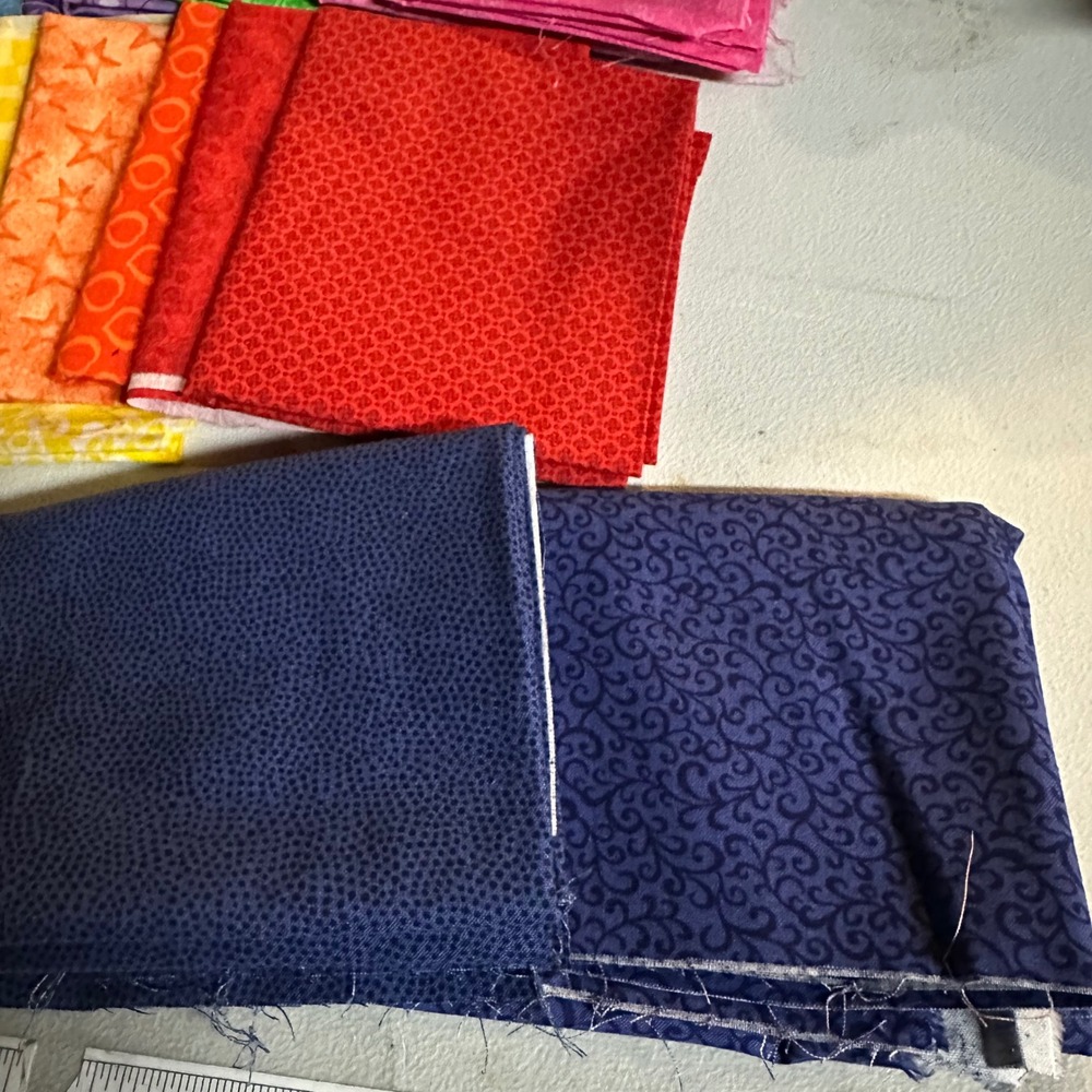 Quilting Cotton Fabric Bundle 14 Fat Quarters & 1/2 Yard cuts each navy Blue - Picture 7 of 9